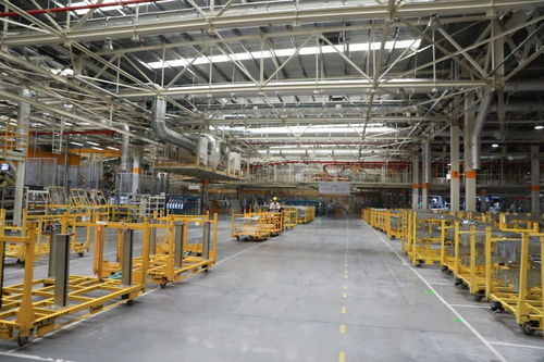 建設 先進汽車智造區,美好生活品質城 龍泉一小開展 市情教育 ,走進神龍成都工廠