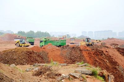 信州區委書記潘表光赴三江片區調研重點項目建設 對環保建設工程專業施工提出明確要求